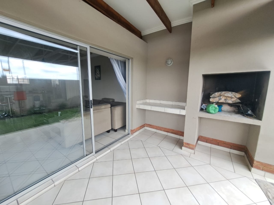 To Let 3 Bedroom Property for Rent in Waterval East North West